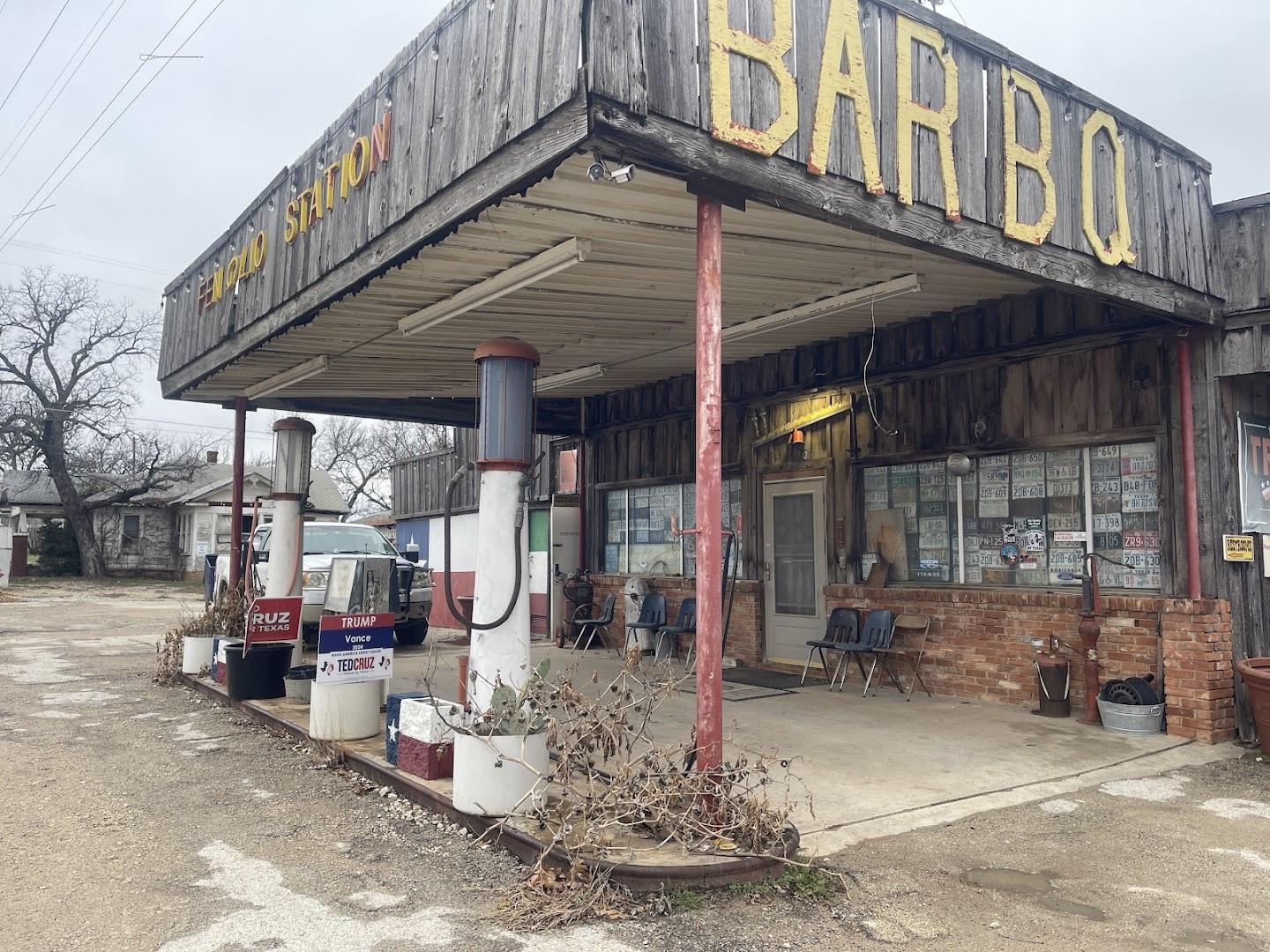 Fenoglio's BBQ & Station